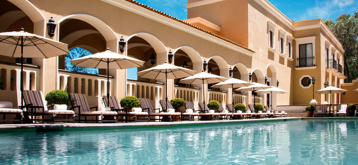 Villa Antigua Slide 3